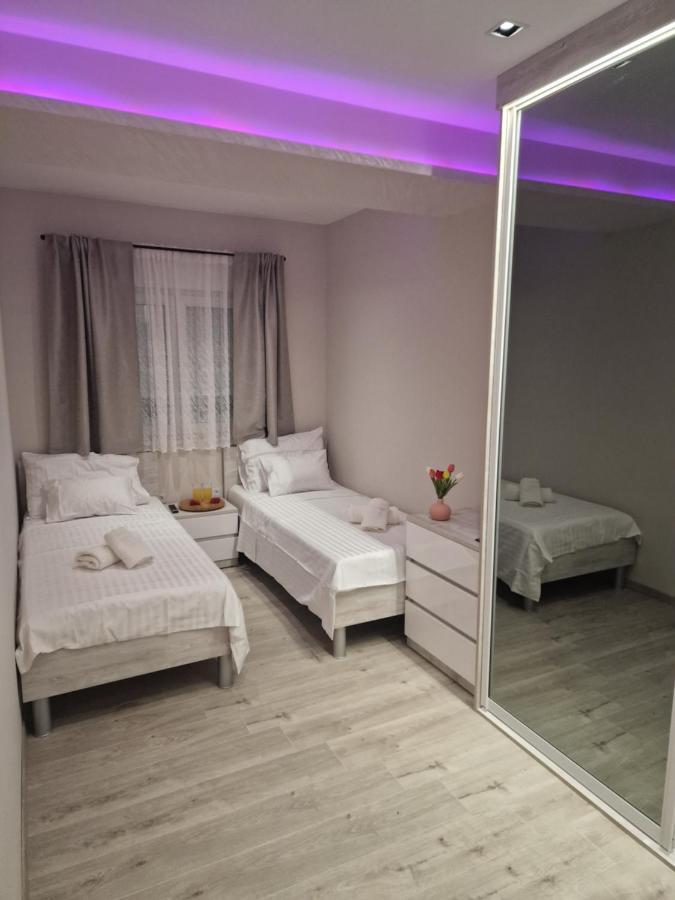 Luxury Apartman Imperio 시베니크 외부 사진