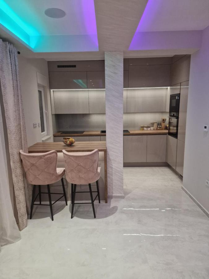 Luxury Apartman Imperio 시베니크 외부 사진