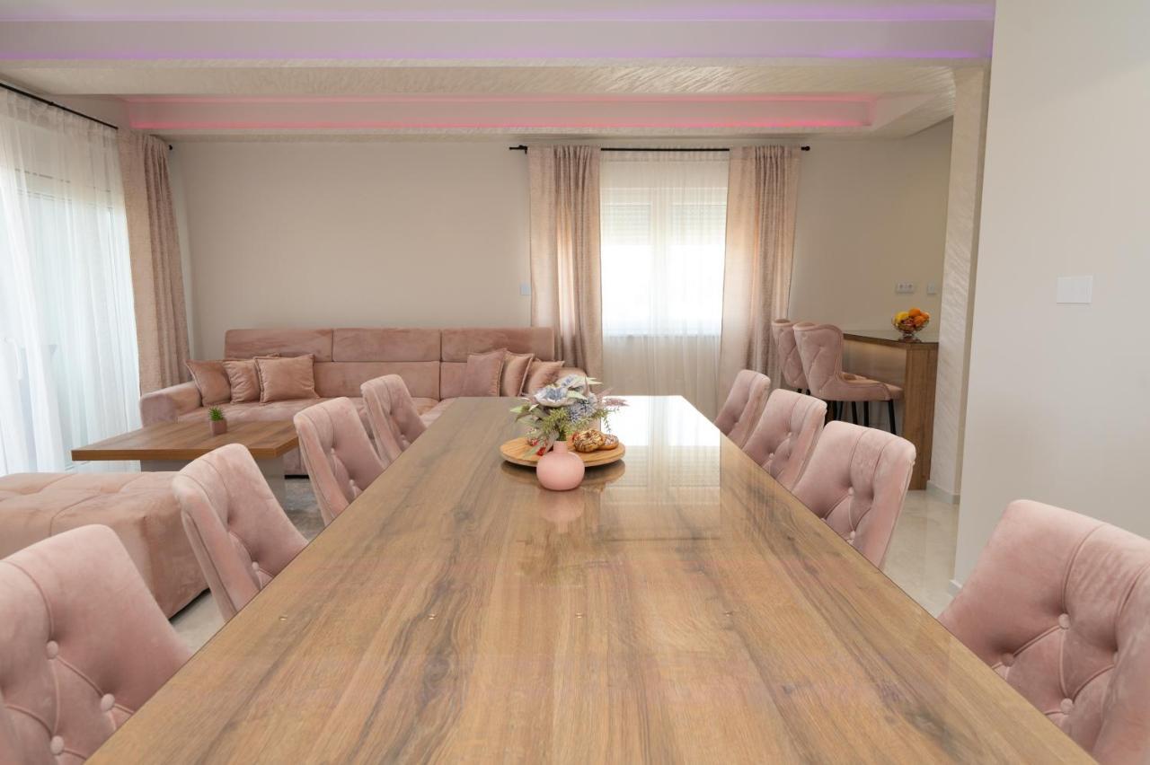 Luxury Apartman Imperio 시베니크 외부 사진