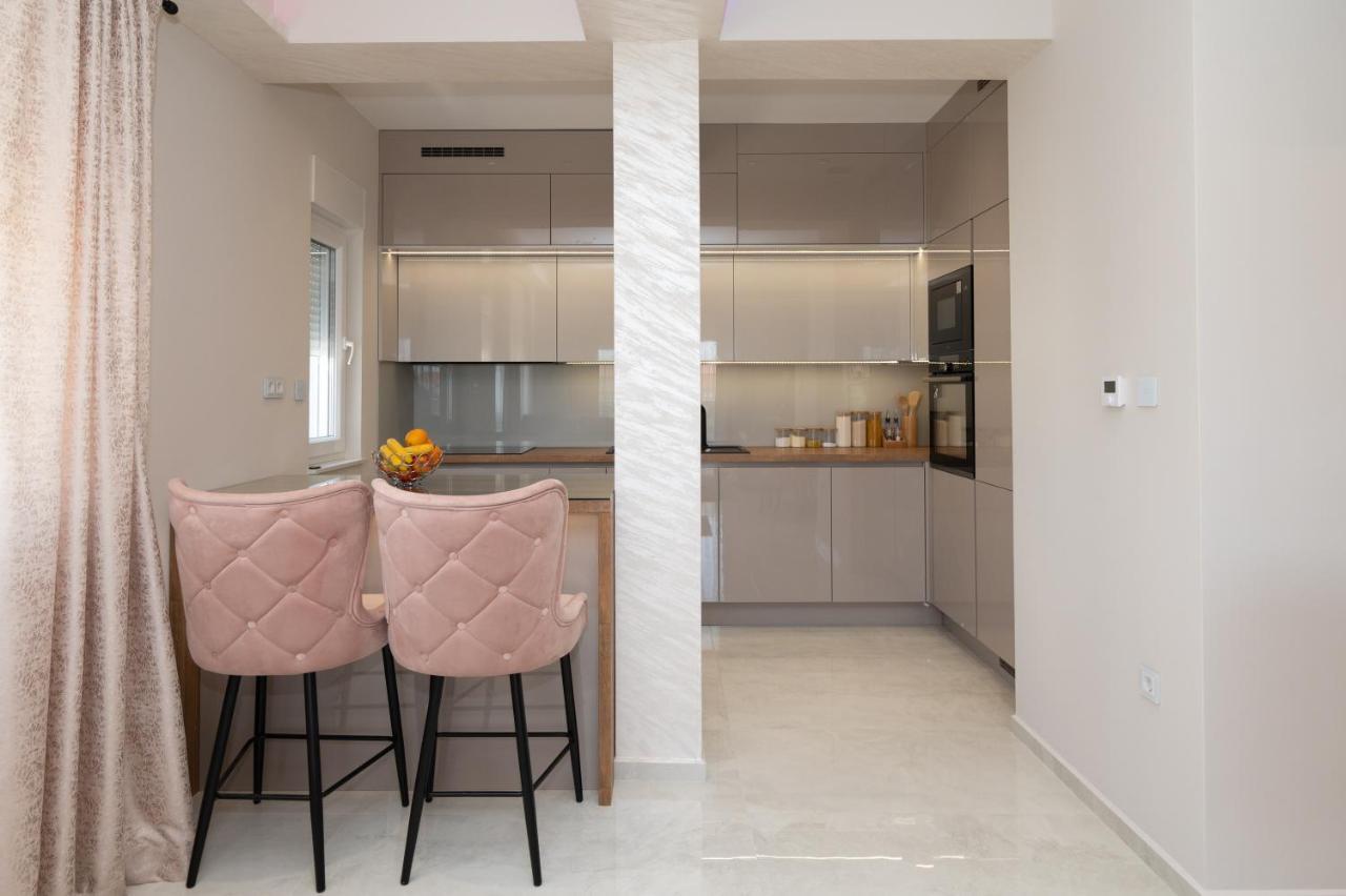 Luxury Apartman Imperio 시베니크 외부 사진