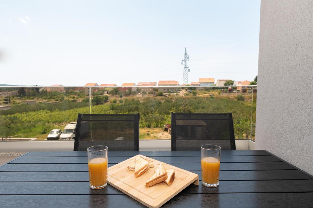 Luxury Apartman Imperio 시베니크 외부 사진