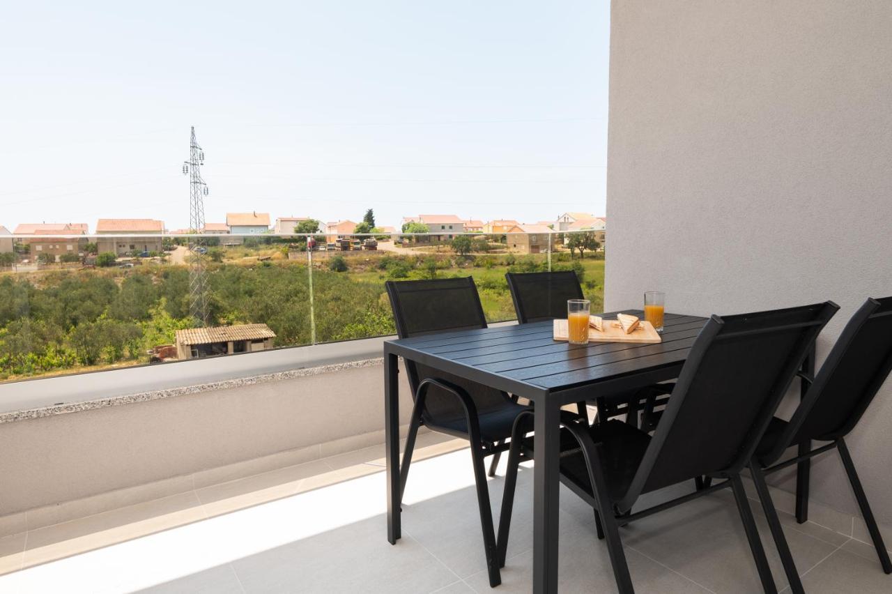 Luxury Apartman Imperio 시베니크 외부 사진