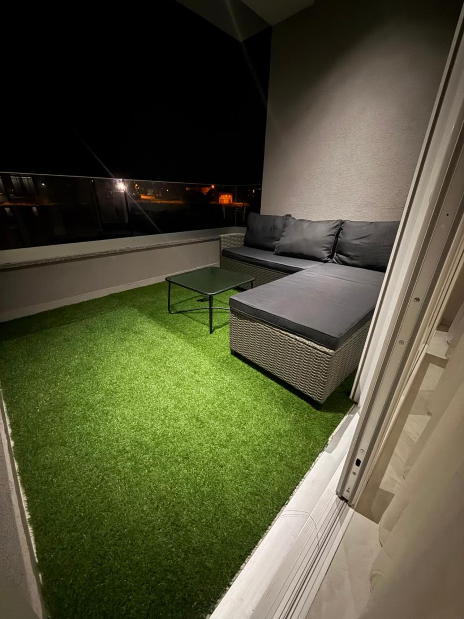 Luxury Apartman Imperio 시베니크 외부 사진